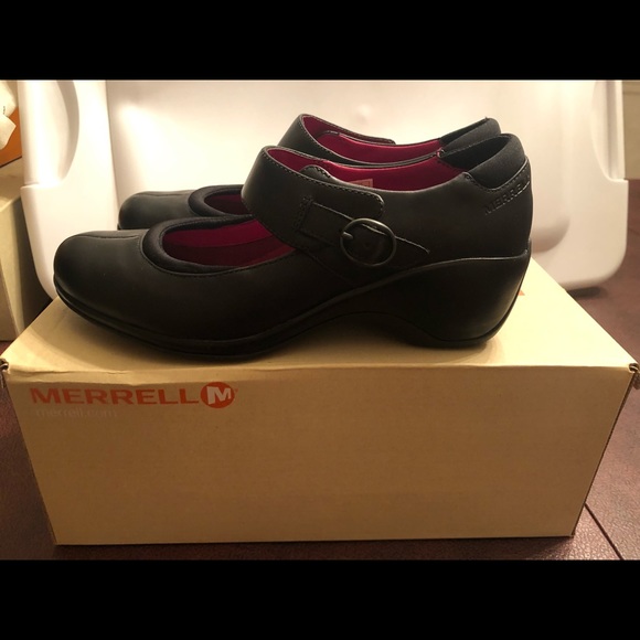 - Womans Merrell Black Shoe 7 Brand new, never worn - Picture 6 of 13